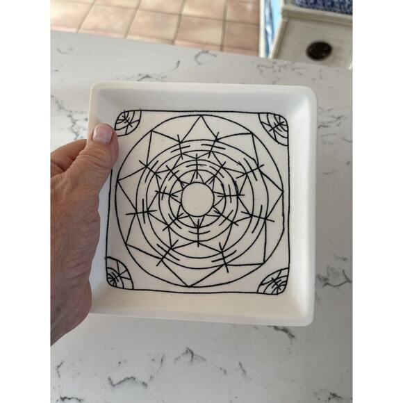 Akito Katsumura Handmade in Japan Bisque 5.75” Square Tray - Picture 6 of 6